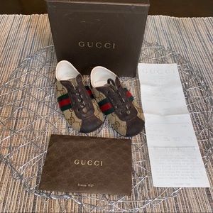 Gucci baby shoes